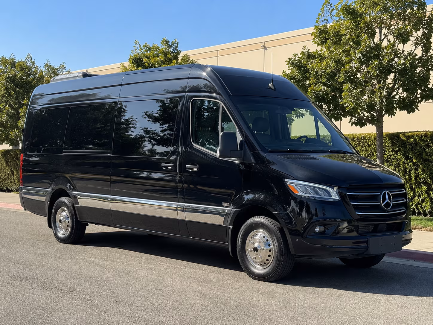 Arvada Wedding Transportation & Shuttle Service