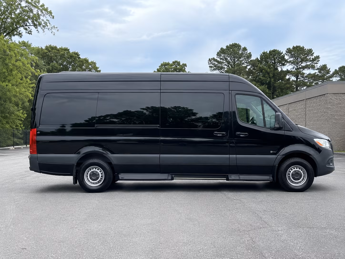 Denver Airport Shuttle & Transportation party bus exterior