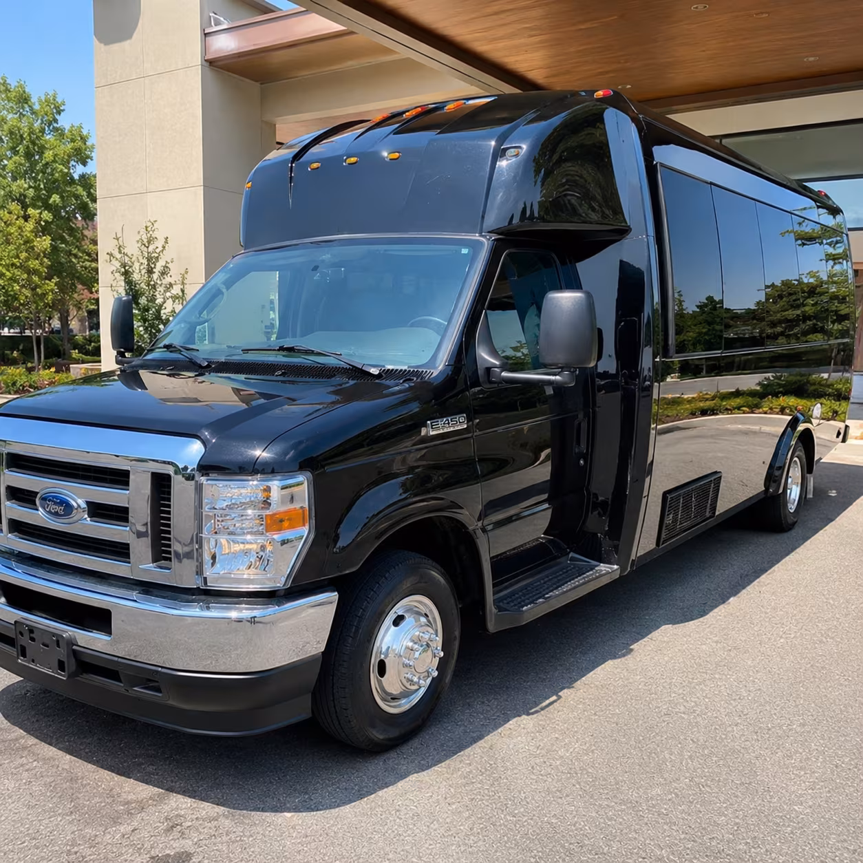Westminster Winery Tour & Pub Crawl Transportation
